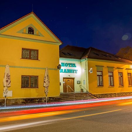 兔酒店 Trhovy Stepanov 外观 照片