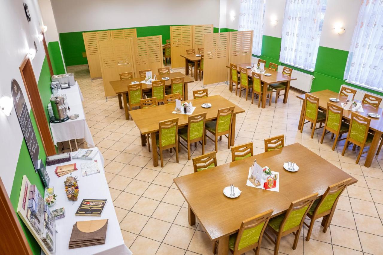兔酒店 Trhovy Stepanov 外观 照片