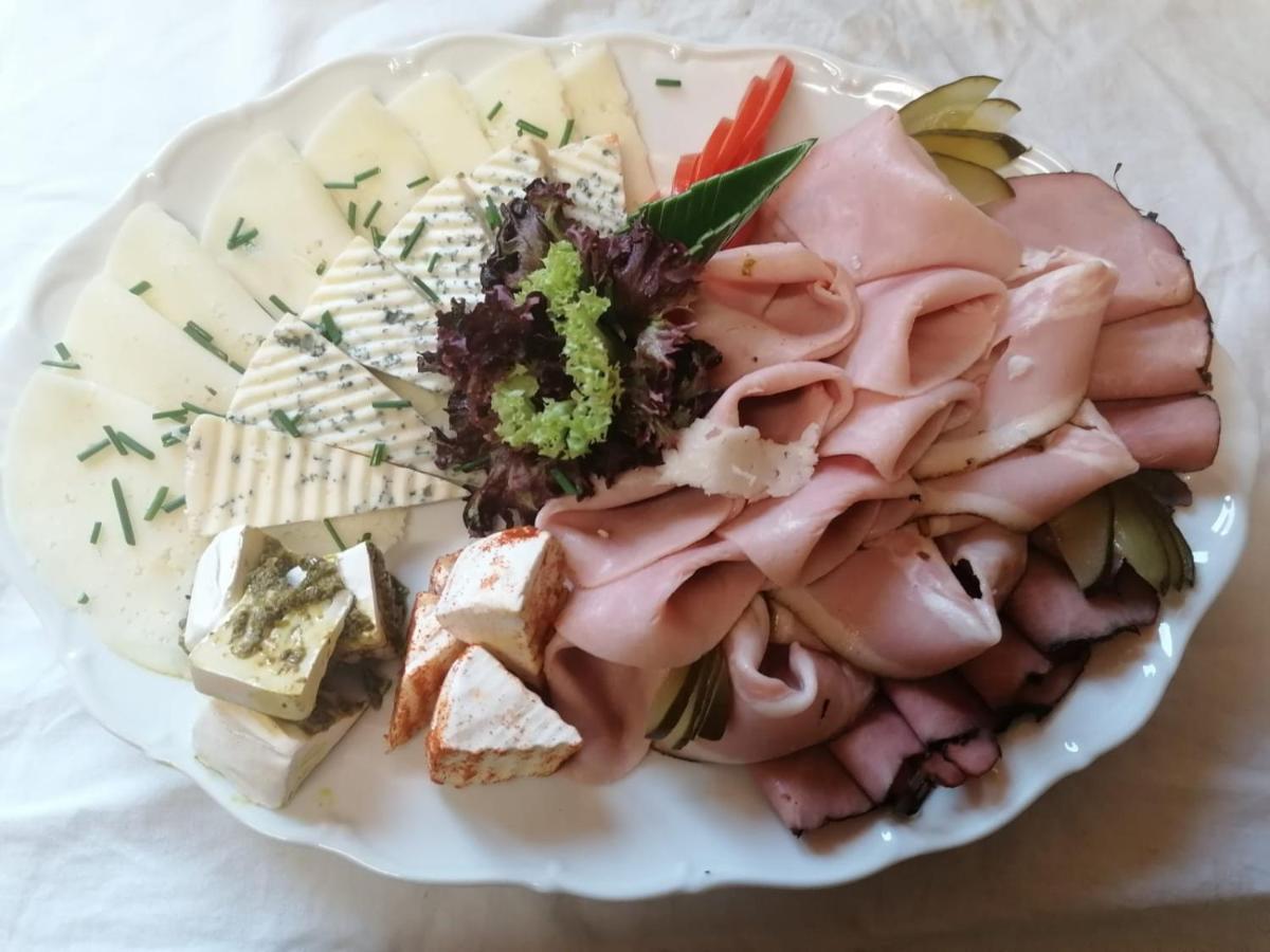兔酒店 Trhovy Stepanov 外观 照片